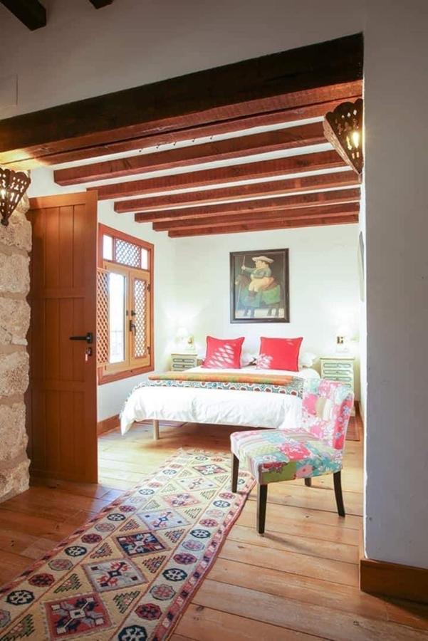 Traditional Farmhouse; Large Pool,Gardens & Views. Villa Granada Bagian luar foto